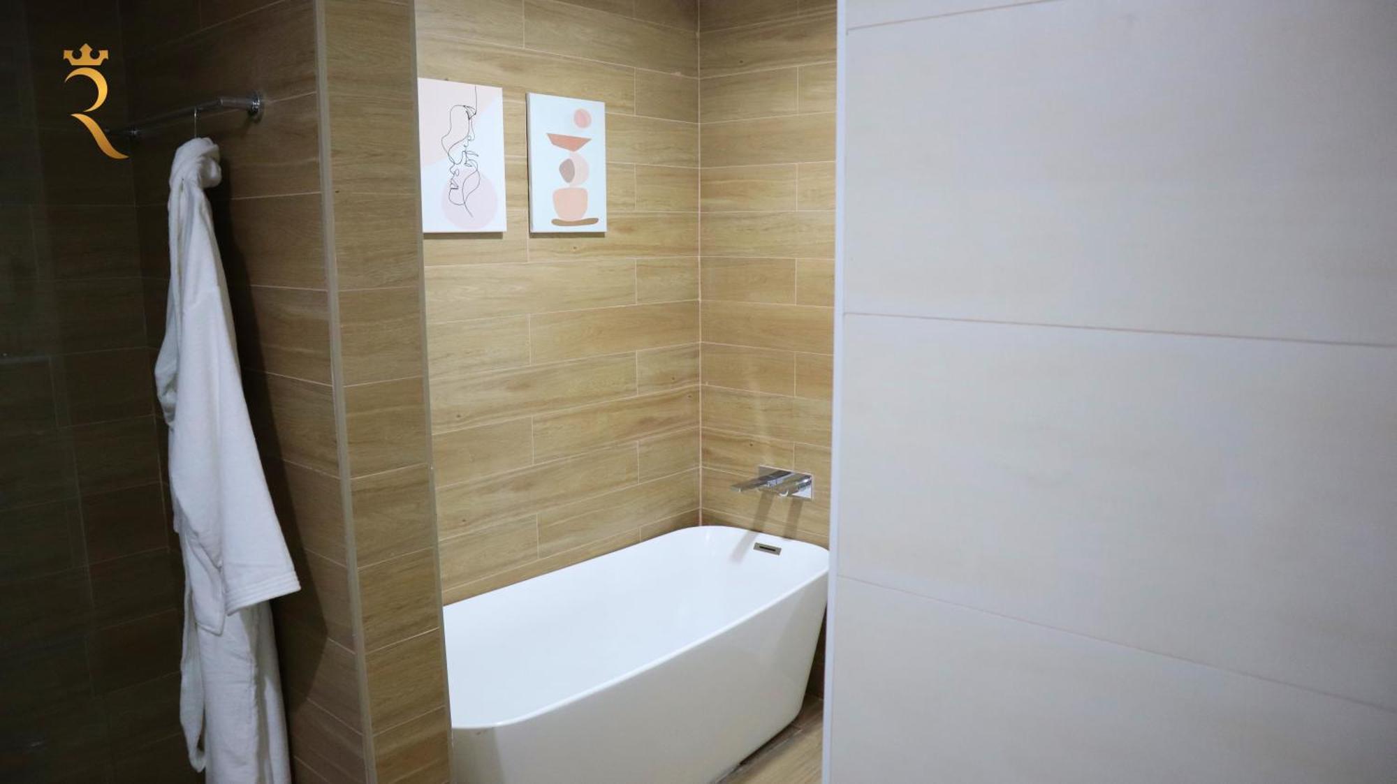 Meadow 3br Transit Modern Duplex Masdar Apartment